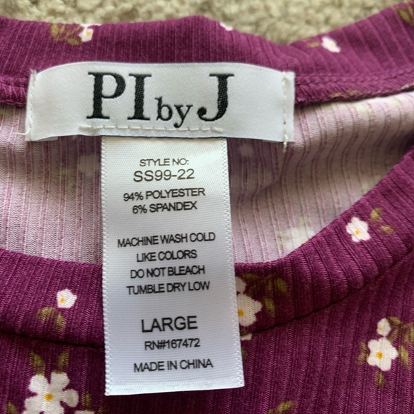 NWT cute summer top - Picture 2 of 2